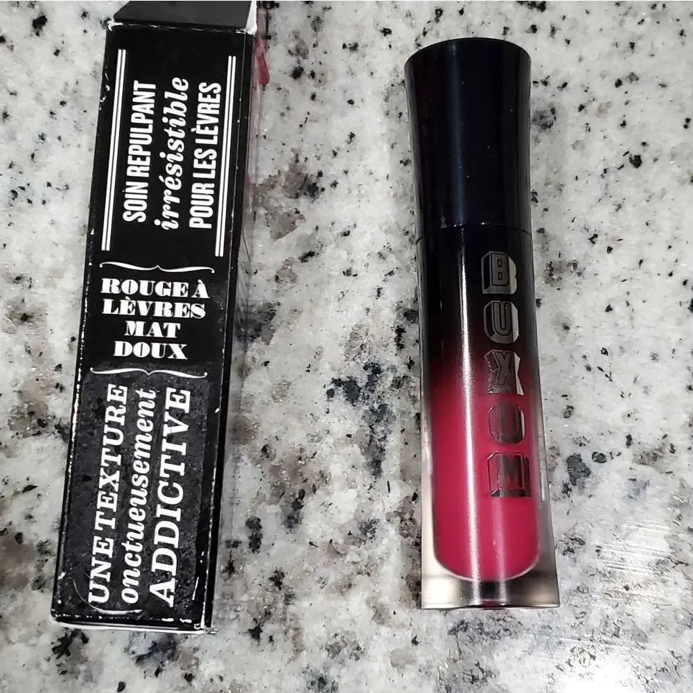 Buxom exhibitionist Lightweight‎ liquid lipstick new!!@